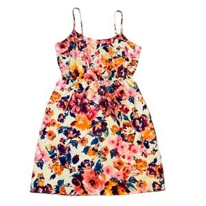 Forever 21  Floral Dress in great condition